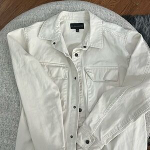 Men’s white denim jacket